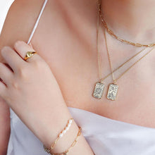 Load image into Gallery viewer, Tarot Queen Gold Necklace