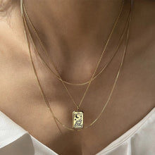Load image into Gallery viewer, Tarot Queen Gold Necklace